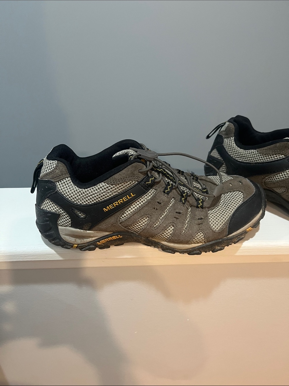 Merrell Men's Brown and Black Hiking Trail Sneakers Size 10 Merrell Accentor - Picture 2 of 14